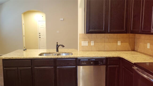 Building Photo - 152 Samuel Dr