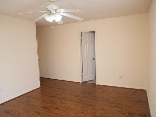 Building Photo - 11802 Greenshire Dr