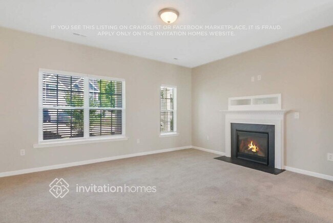 Building Photo - 920 Lakemont Dr