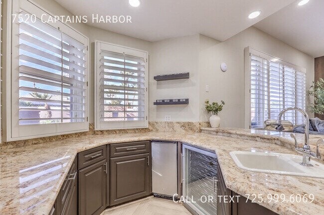 Building Photo - 7520 Captains Harbor Dr