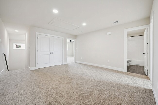 Building Photo - 3432 Taas Dr