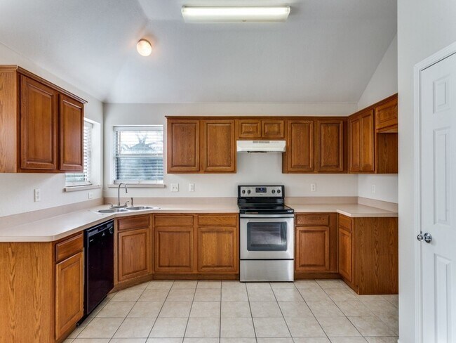 Building Photo - 6808 Terbet Ct