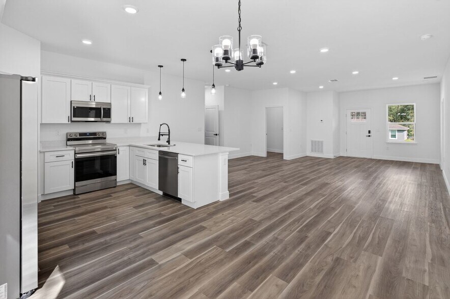Building Photo - 9066 N Akola Way