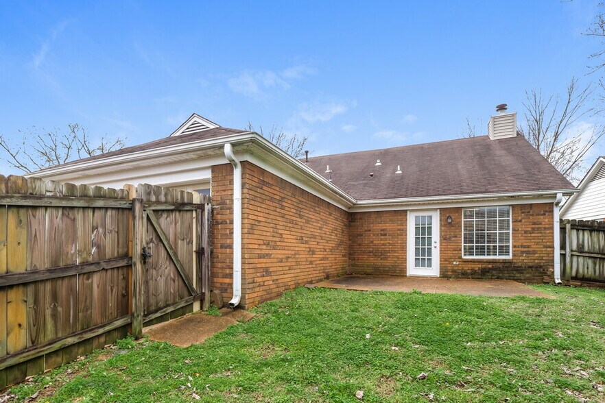 Building Photo - 8450 Kimberly Rose Dr