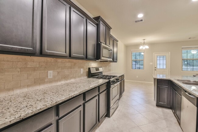 Building Photo - 16131 Beachside Pl