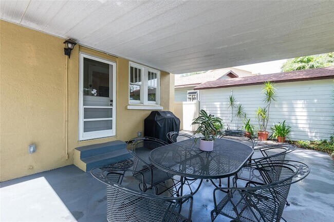 Building Photo - 3611 W Bay to Bay Blvd