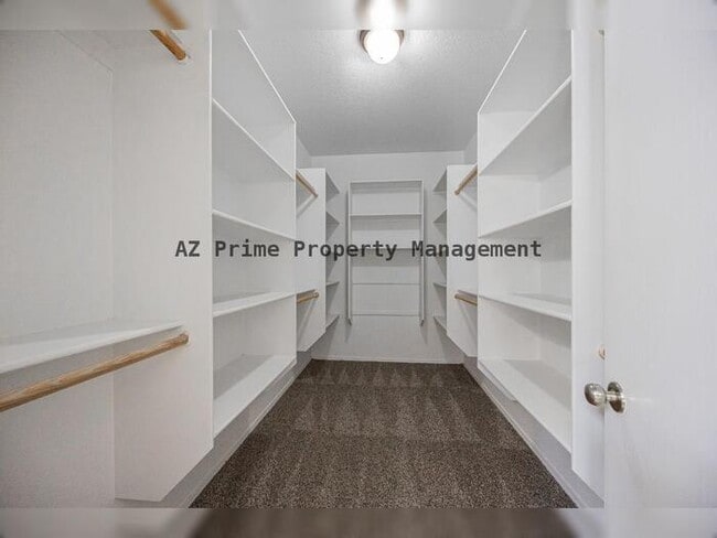 Building Photo - 3864 S Emery Cir