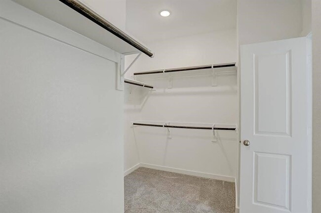 Building Photo - 16314 Apache Wds Wy