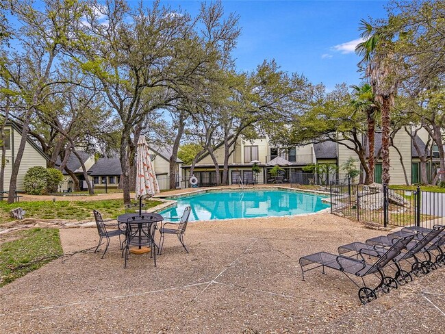 Building Photo - 44 Casa Verde St