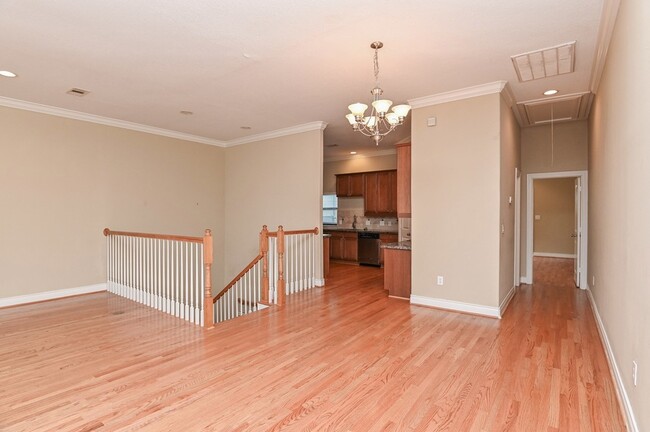 Building Photo - 2905 Leeland St