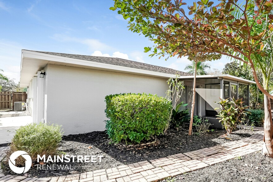 Building Photo - 15802 Key Grass Ln