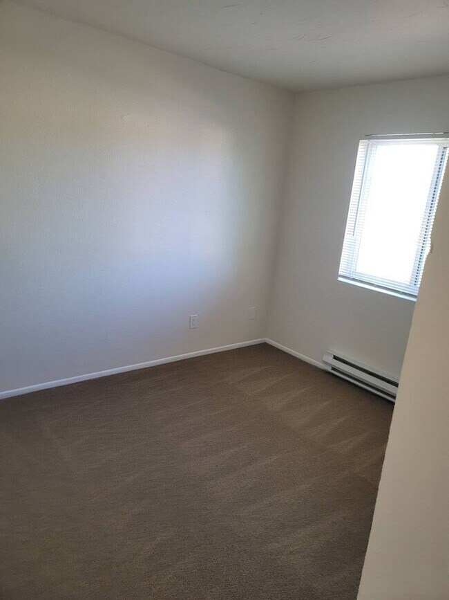 Building Photo - 914 N Belvedere Ave