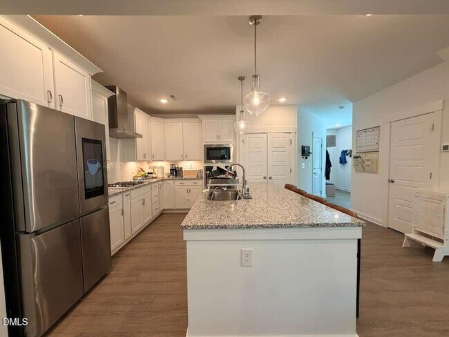 Building Photo - 2222 Bohan Ct