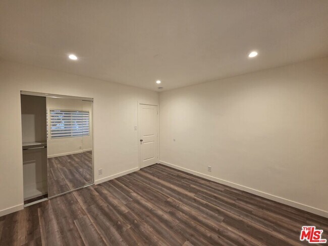 Building Photo - 2012 S Holt Ave