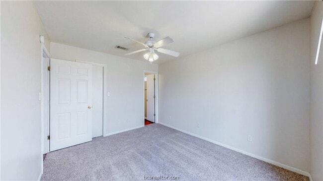 Building Photo - 1509 Hollow Hill Dr