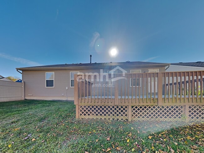 Building Photo - 4435 Hawk Watch Way