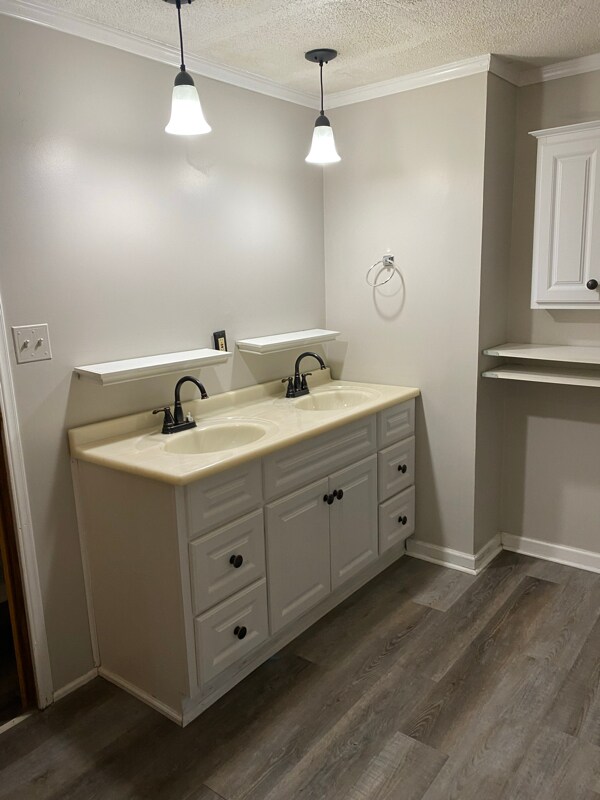 Building Photo - 111 Ells Country Estates