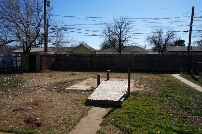 Building Photo - 4815 41st- preleasing for 07/15