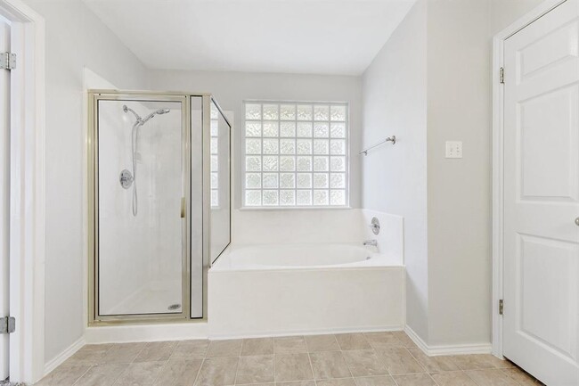 Building Photo - 7408 Tovar Dr