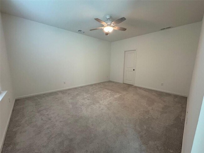Building Photo - 204 Peregrine Point