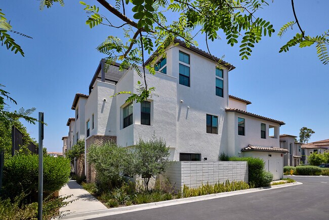 Building Photo - 13070 Olympus Cir