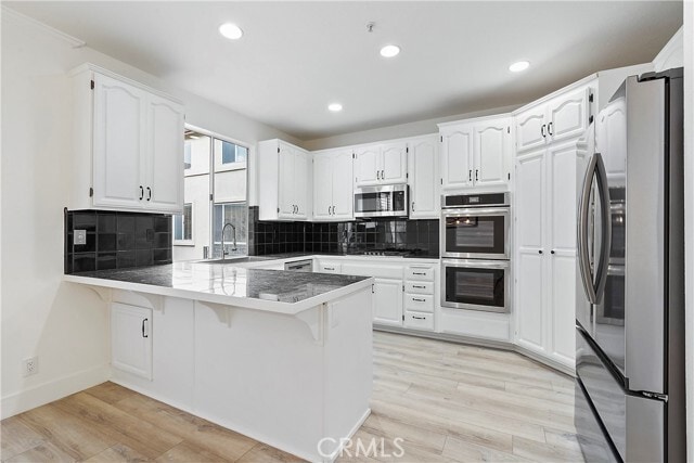 Building Photo - 15 Florentine