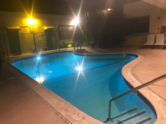 Building Photo - 17424 Burbank Blvd