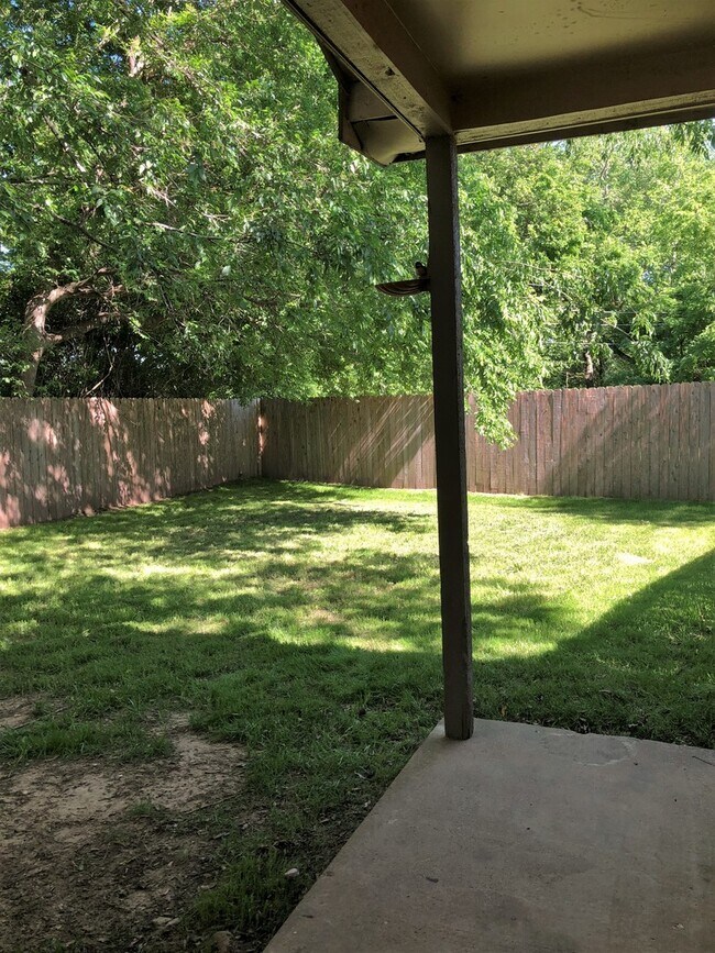 Building Photo - 3620MN