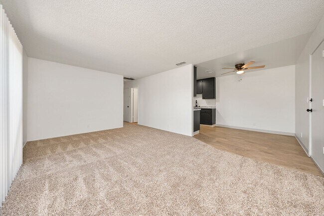 Building Photo - 3800 Lily St