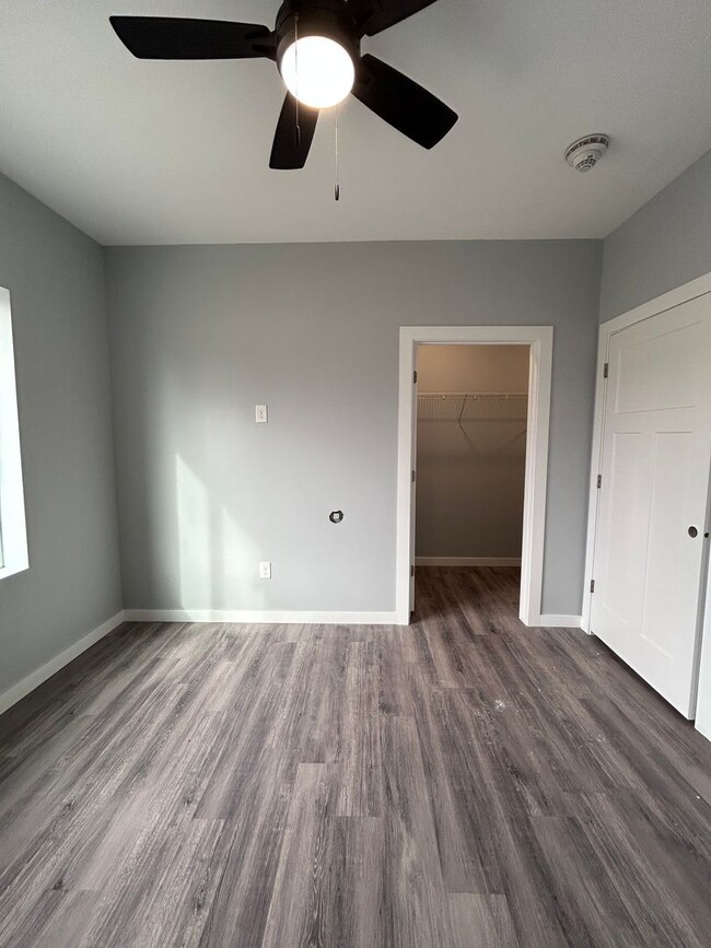 Building Photo - Mile High Investments (2724 Silver St.)