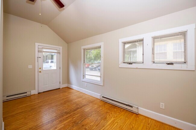 Building Photo - 201 Koch Ave