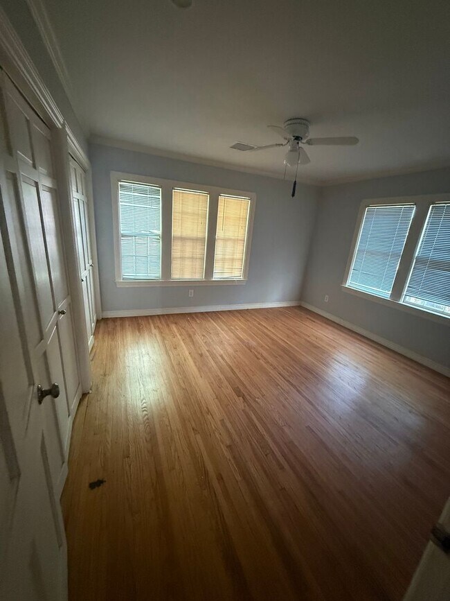Building Photo - Better Photos Coming Soon! Charming Midtown Retreat with Office/Extra Bedroom, Hardwood Floors an...