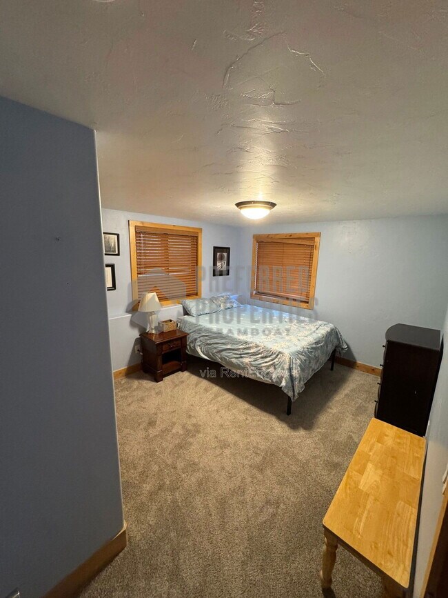 Building Photo - 2930 Alpenglow Way