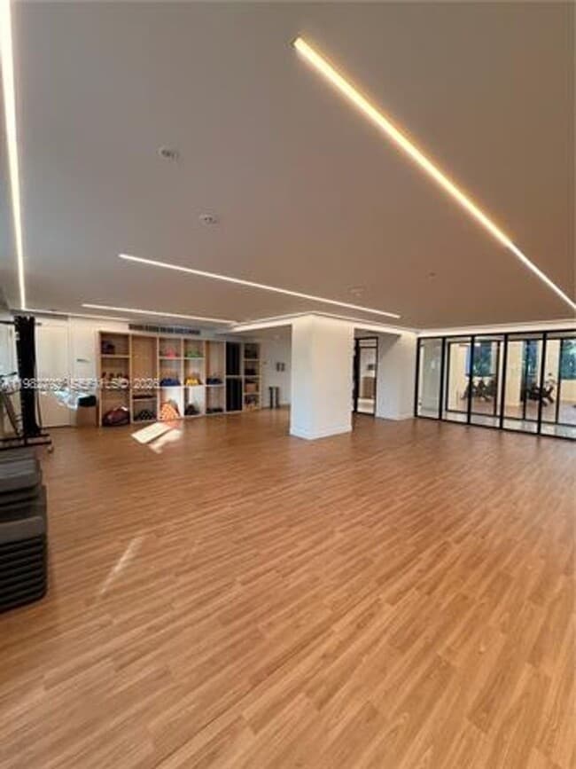 Building Photo - 1500 Bay Rd