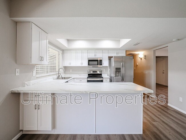 Building Photo - 5357 W Cholla St