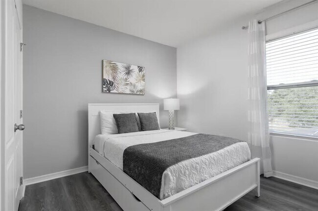 Building Photo - 4675 Terrasonesta Dr
