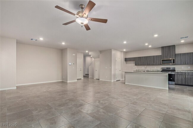 Building Photo - 3812 Corellia Ave