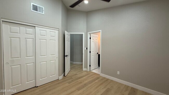 Building Photo - 16222 S 34th Way