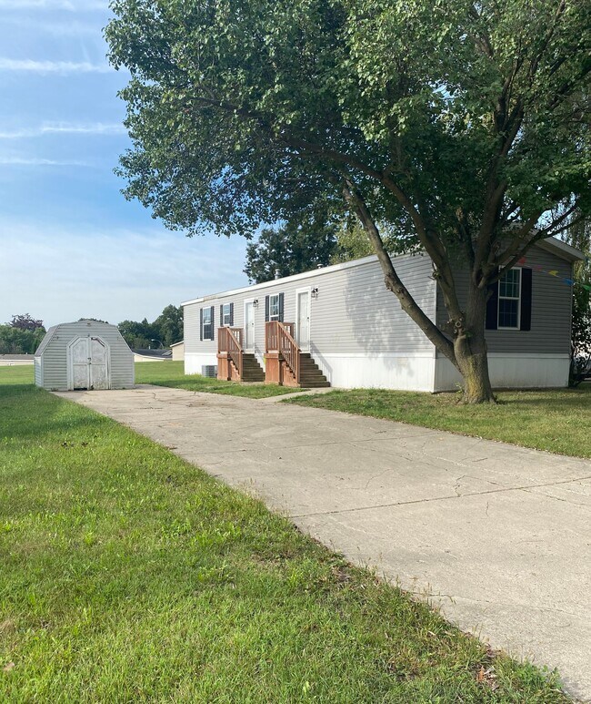 Building Photo - 2128 N Sheeran Dr