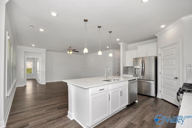 Building Photo - 23354 Worcester Ln