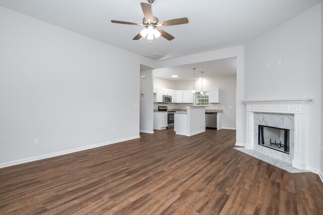 Building Photo - 246 Brownstone Loop