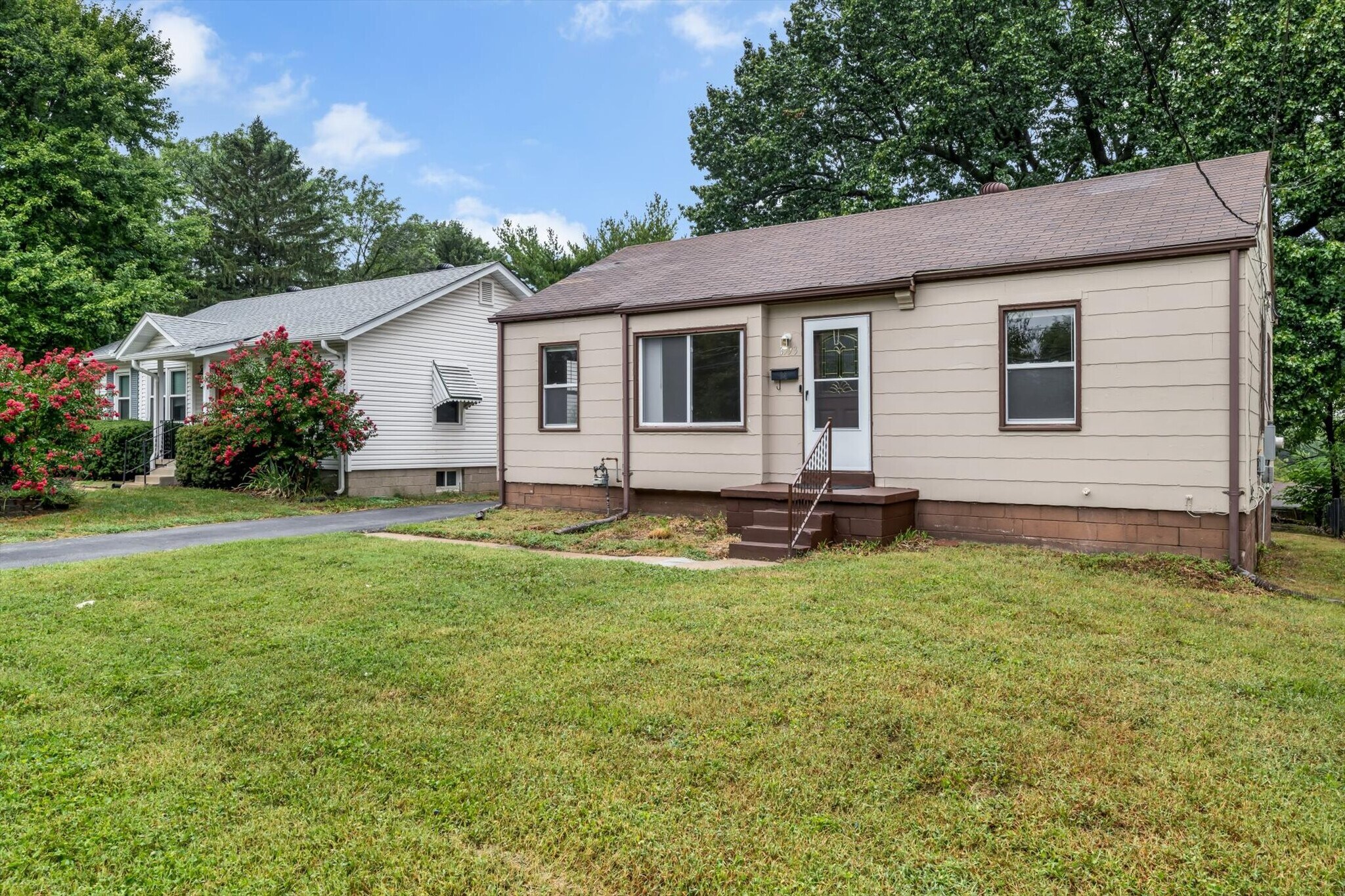 Building Photo - 8593 Engler ave
