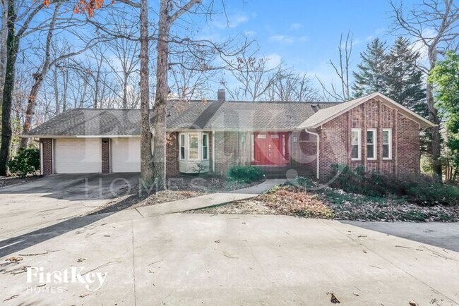 Primary Photo - 1302 Westridge Rd