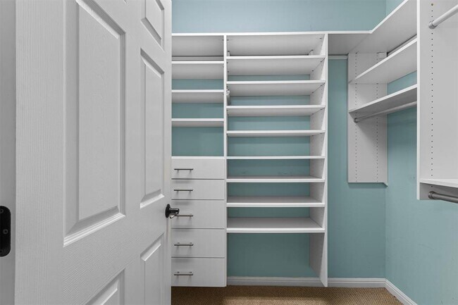 Building Photo - 409 Rio Grande Loop