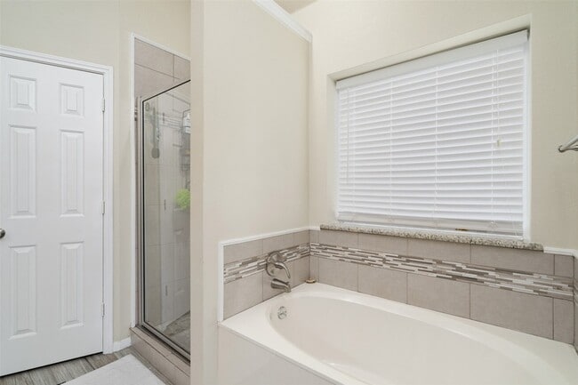 Building Photo - 7501 Caribbean Dr