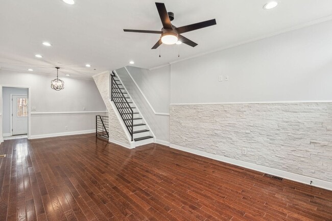 Building Photo - Newly Renovated Single Family Brewerytown