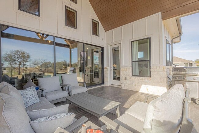 Building Photo - 217 Northcrest Dr