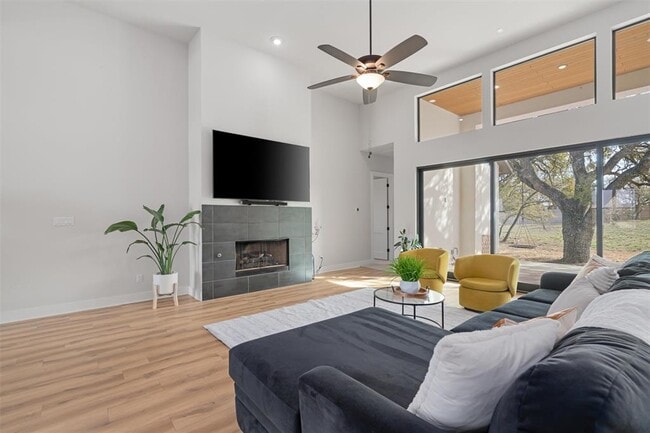 Building Photo - 264 Wellborn Rd