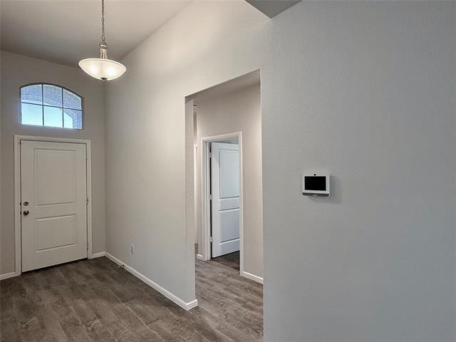 Building Photo - 309 Crowfoot Dr