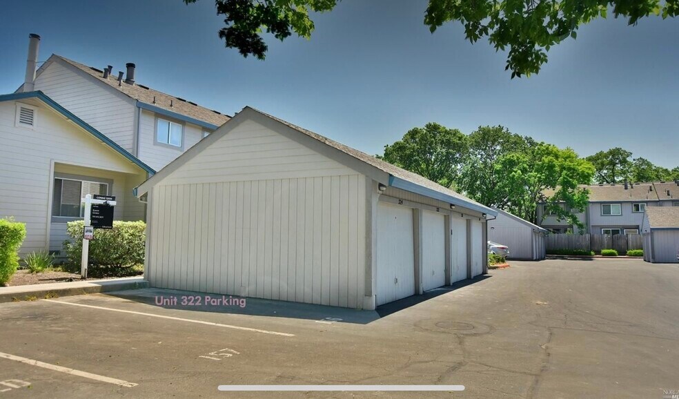 Building Photo - 322 Gate Way